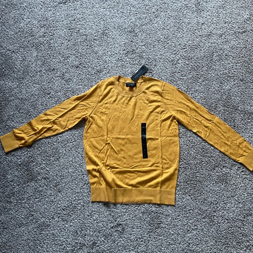 Gorgeous yellow Banana Republic sweater